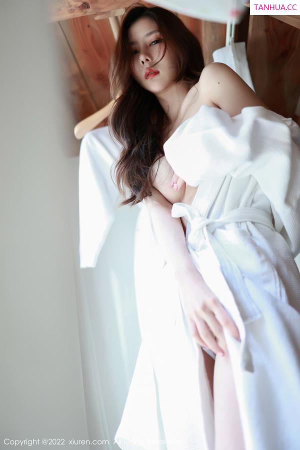 尹甜甜  [XiuRen]高清写真图 2022.04.27 No.4932 尹甜甜第17张图片